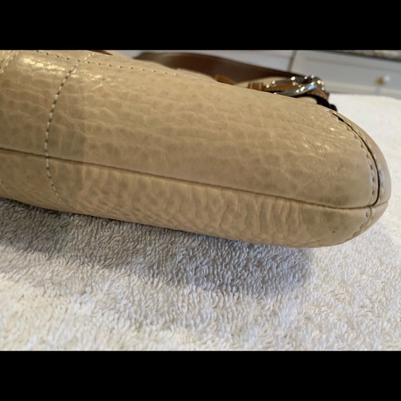 Coach Handbag. No. M05S-3769. Gently used - Picture 12 of 14